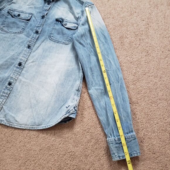 American Eagle Boyfriend Chambray Denim Button-Up Shirt Distressed Blue Size M/M - Picture 5 of 6